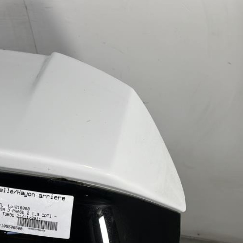Malle/Hayon arriere OPEL CORSA D Photo n°3