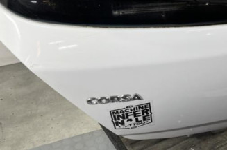 Malle/Hayon arriere OPEL CORSA D