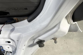 Malle/Hayon arriere OPEL CORSA D