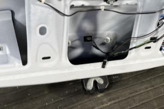 Malle/Hayon arriere OPEL CORSA D