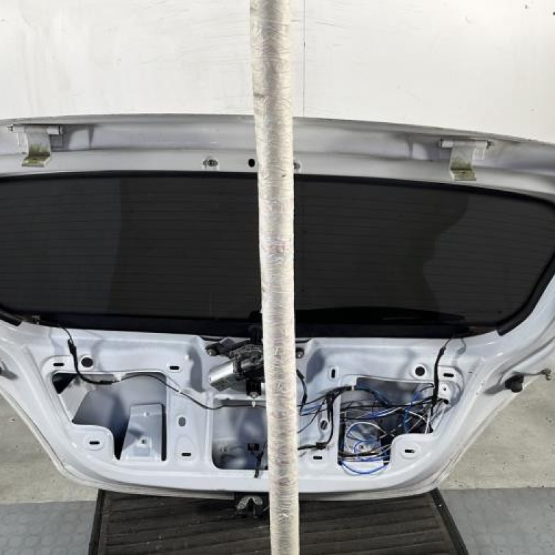 Malle/Hayon arriere OPEL CORSA D Photo n°11