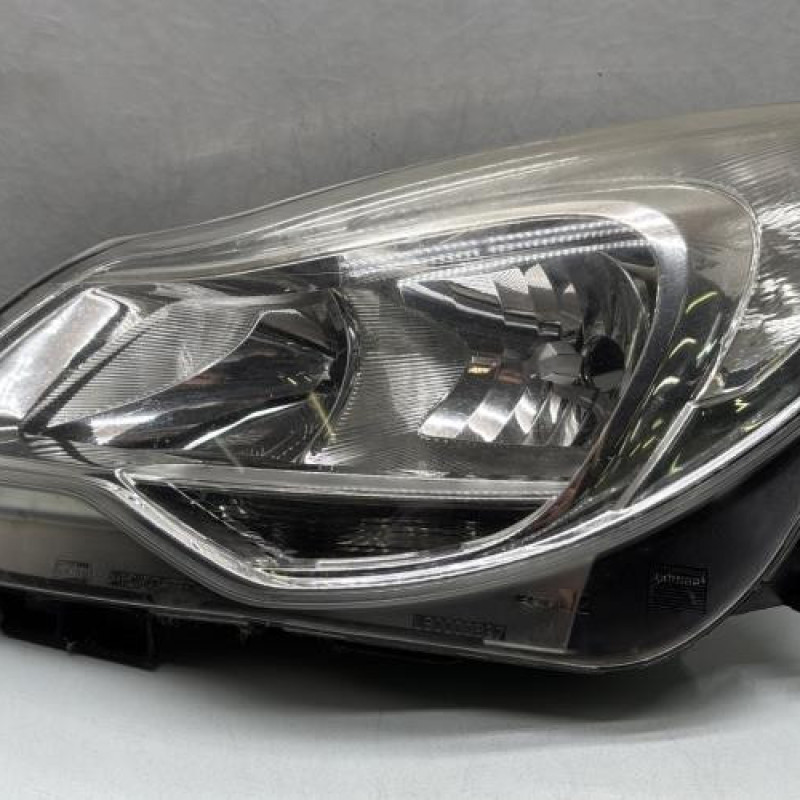 Optique avant principal gauche (feux)(phare) OPEL CORSA D Photo n°1