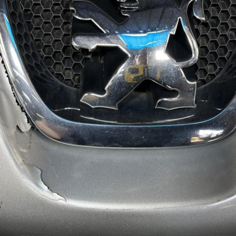 Pare choc avant PEUGEOT 207 Photo n°4