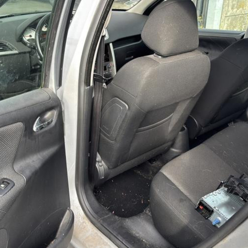 Pare choc avant PEUGEOT 207 Photo n°17