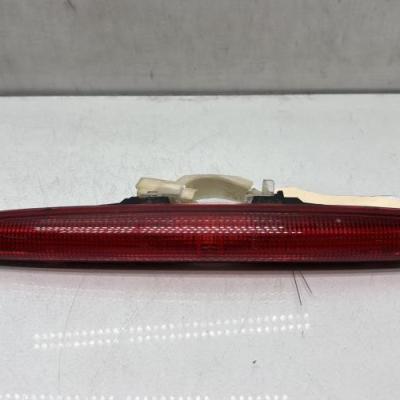 Feu arriere stop central RENAULT SCENIC 1 Photo n°1