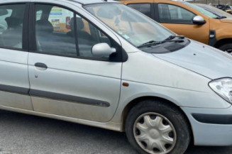 Feu arriere stop central RENAULT SCENIC 1