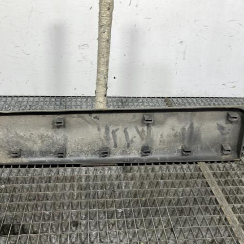 Baguette de porte avant gauche RENAULT TRAFIC 2 Photo n°4