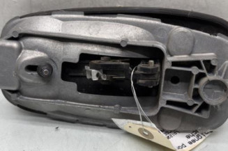 Poignee porte coffre gauche RENAULT TRAFIC 2