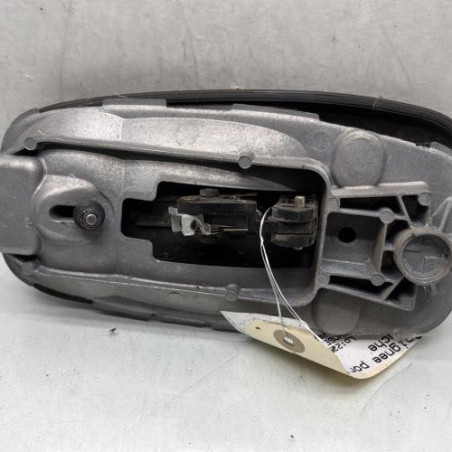 Poignee porte coffre gauche RENAULT TRAFIC 2