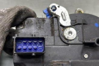 Serrure avant gauche RENAULT TRAFIC 2