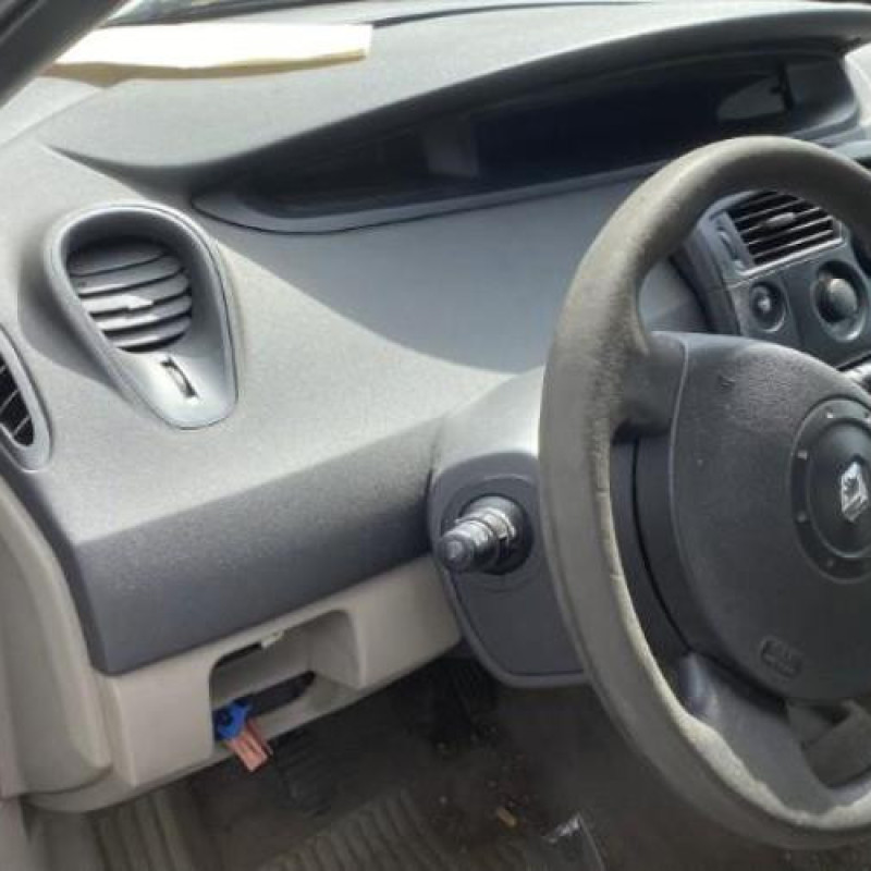 Bouton de coffre RENAULT SCENIC 2 Photo n°5