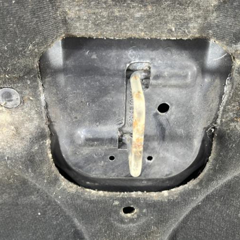 Capot CITROEN C8 Photo n°6