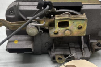 Serrure avant gauche CITROEN C8
