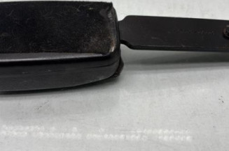 Attache ceinture avant gauche PEUGEOT 206