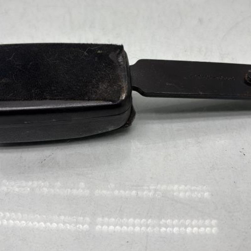 Attache ceinture avant gauche PEUGEOT 206 Photo n°3