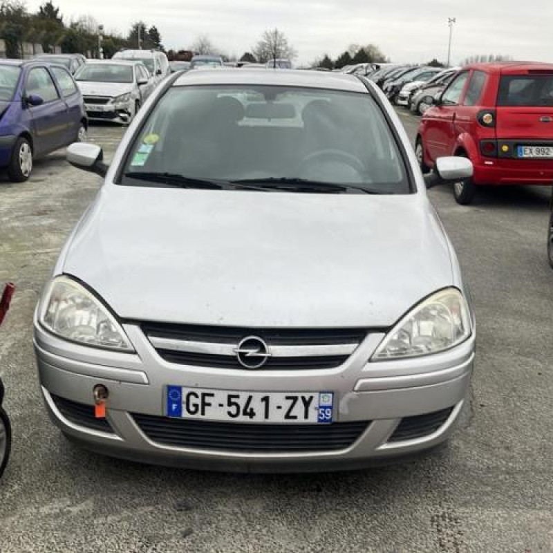 Pare choc arriere OPEL CORSA C Photo n°9