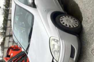 Pare choc arriere OPEL CORSA C