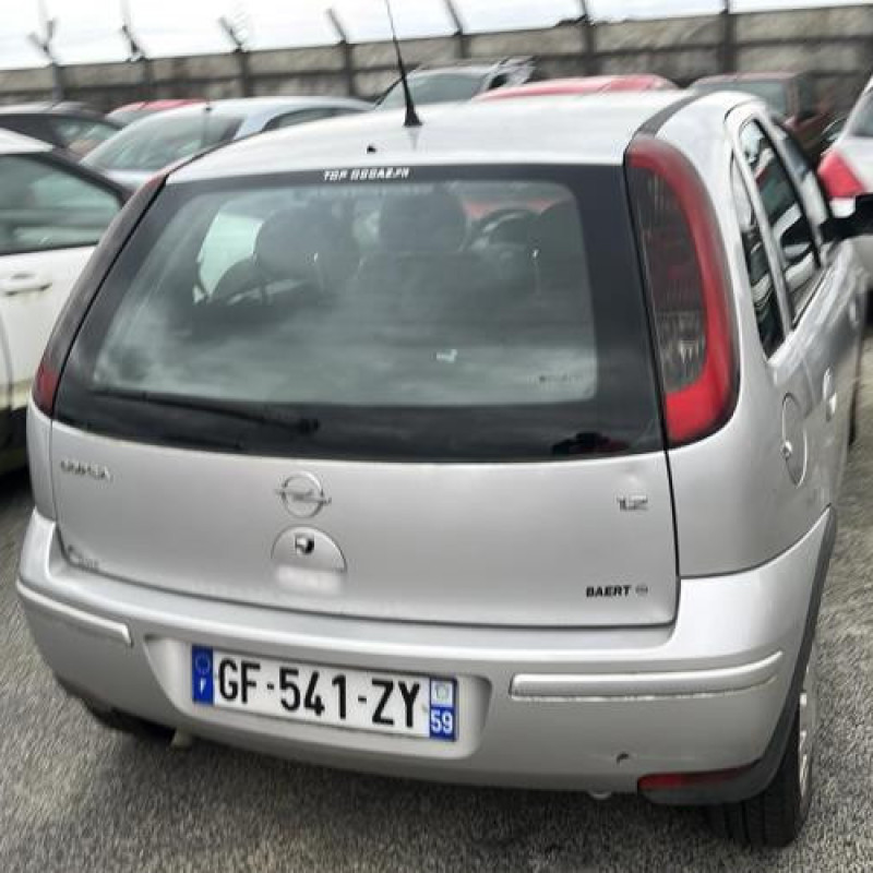 Pare choc arriere OPEL CORSA C Photo n°12