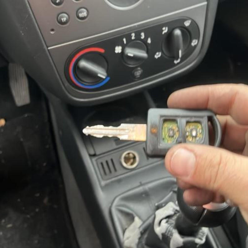 Renfort pare choc avant (traverse) OPEL CORSA C Photo n°13