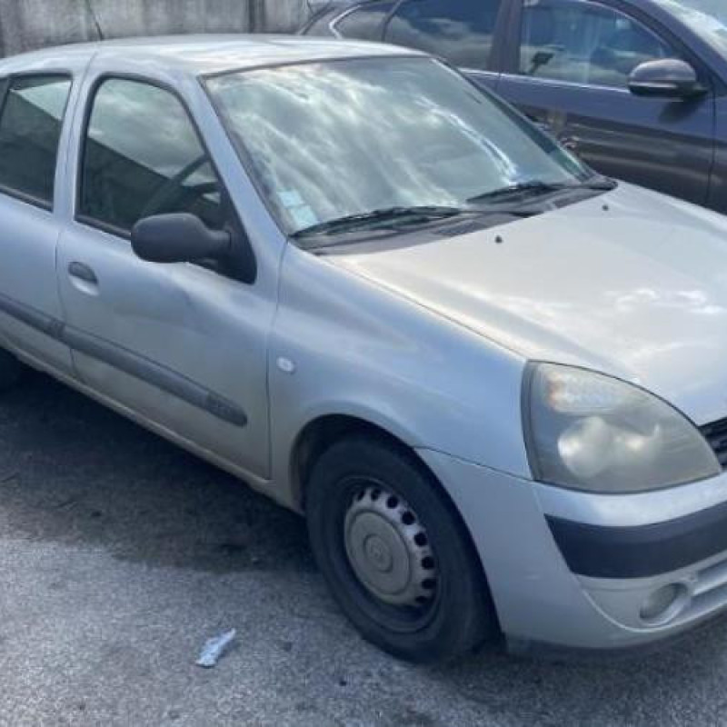 Capot RENAULT CLIO 2 Photo n°19