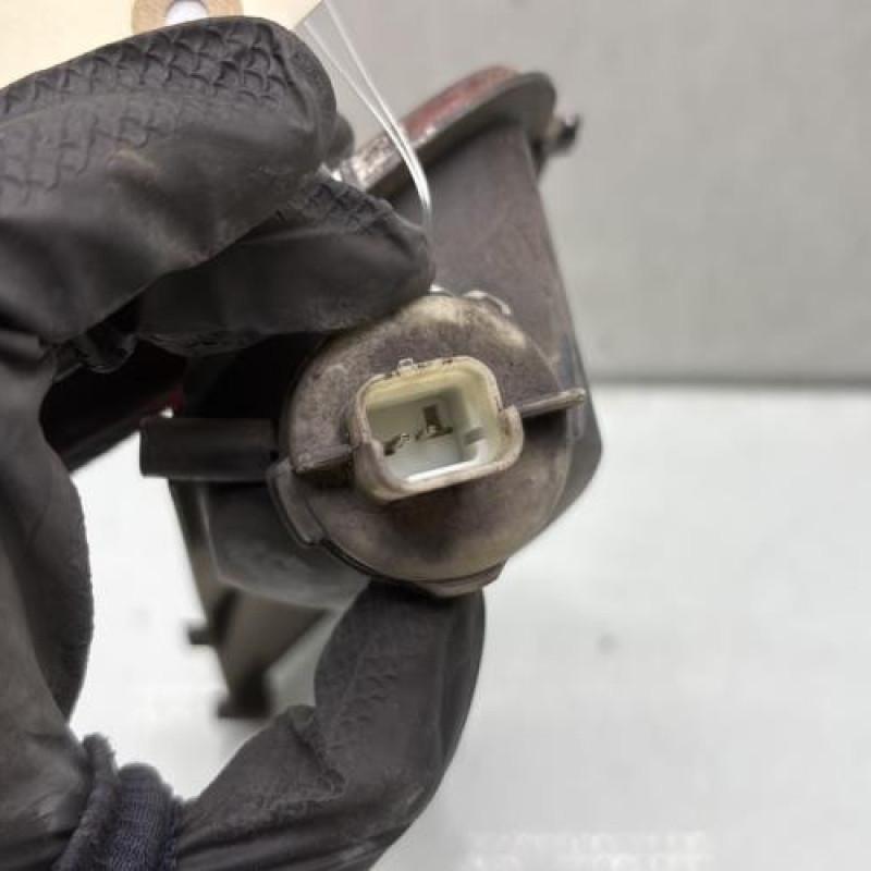 Anti brouillard arriere gauche CITROEN C4 PICASSO 1 Photo n°3