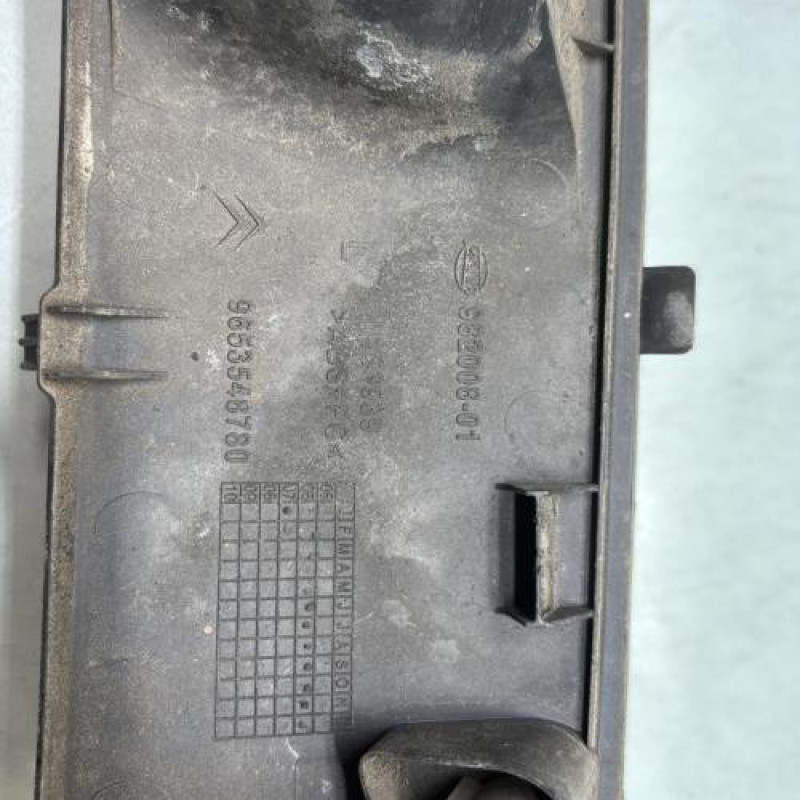 Anti brouillard arriere gauche CITROEN C4 PICASSO 1 Photo n°4
