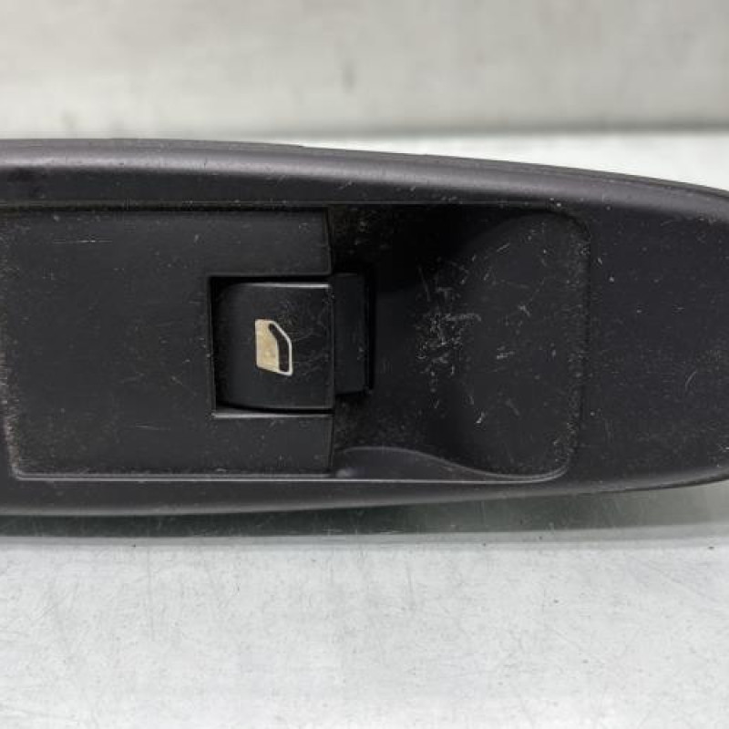 Interrupteur de leve vitre avant droit CITROEN C4 PICASSO 1 Photo n°2