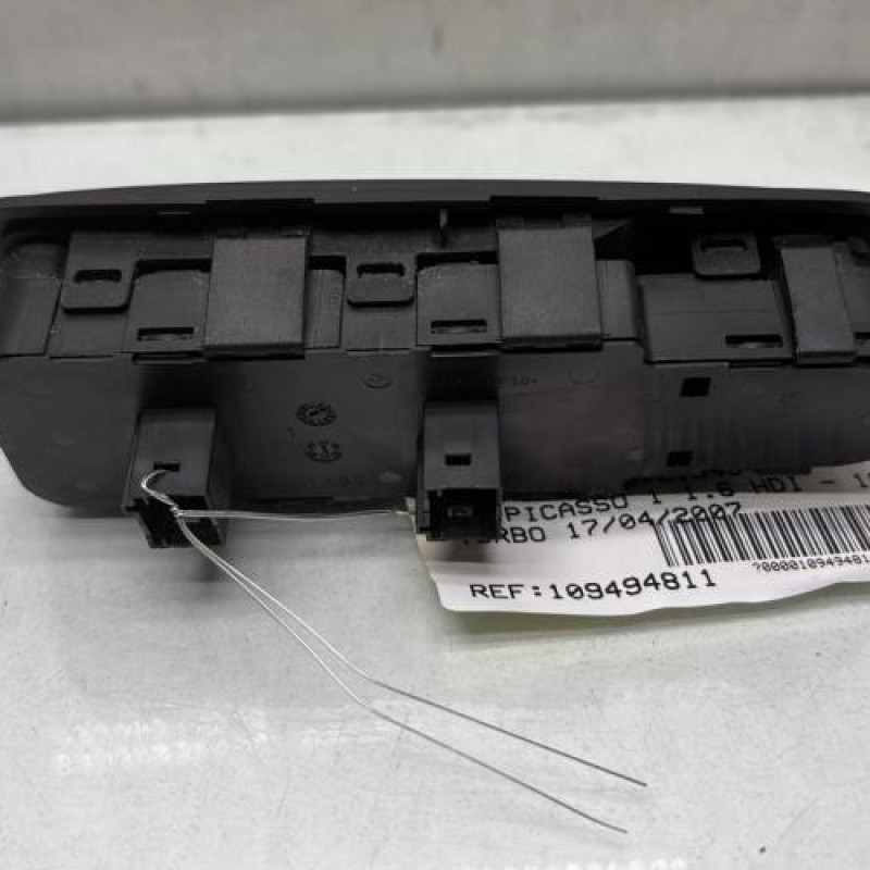 Interrupteur de leve vitre avant gauche CITROEN C4 PICASSO 1 Photo n°2