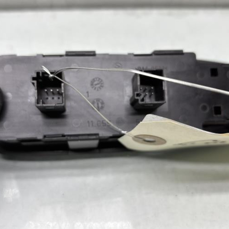 Interrupteur de leve vitre avant gauche CITROEN C4 PICASSO 1 Photo n°3