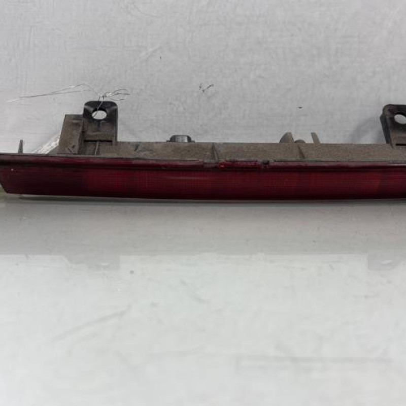 Feu arriere stop central RENAULT MEGANE 4 Photo n°2