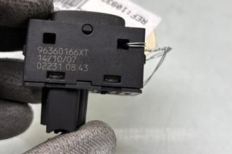 Interrupteur de leve vitre avant droit PEUGEOT 407