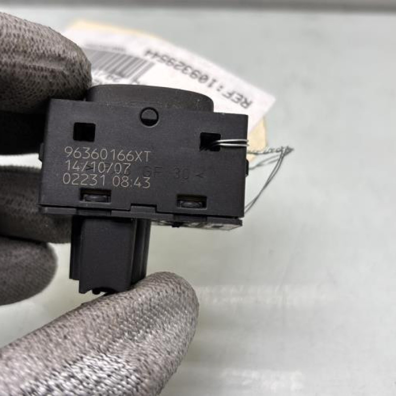 Interrupteur de leve vitre avant droit PEUGEOT 407 Photo n°3