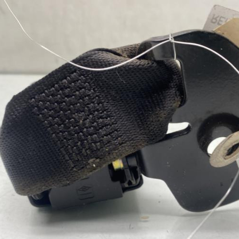 Attache ceinture arriere droit RENAULT CLIO 2 Photo n°3