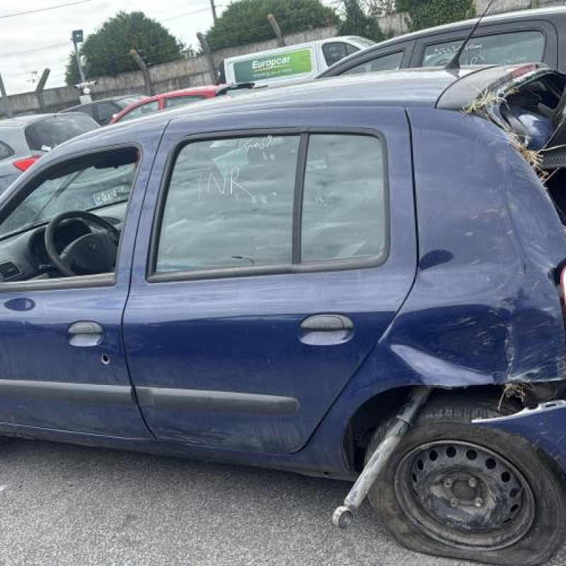 Attache ceinture arriere droit RENAULT CLIO 2 Photo n°9
