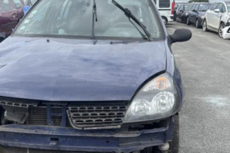 Attache ceinture arriere droit RENAULT CLIO 2