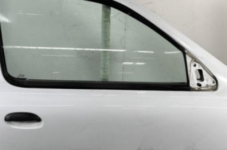 Porte avant droit RENAULT CLIO 2 Photo n°1