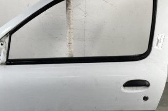 Porte avant gauche RENAULT CLIO 2 Photo n°1