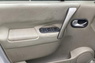 Leve vitre electrique avant gauche RENAULT SCENIC 2