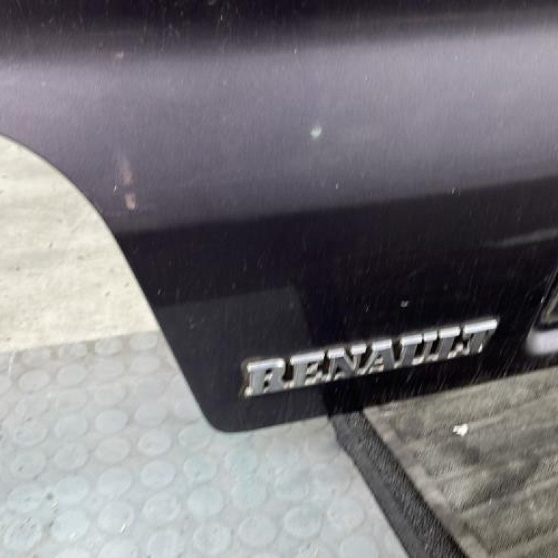 Malle/Hayon arriere RENAULT TWINGO 1 Photo n°7