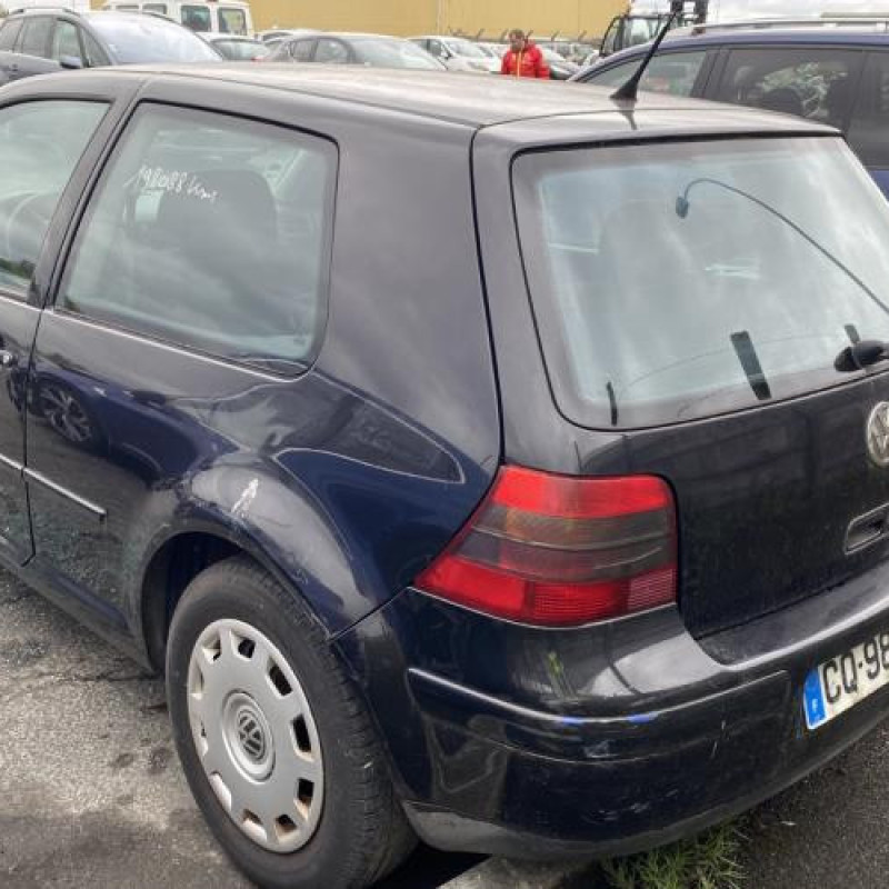 Calandre VOLKSWAGEN GOLF 4 Photo n°8