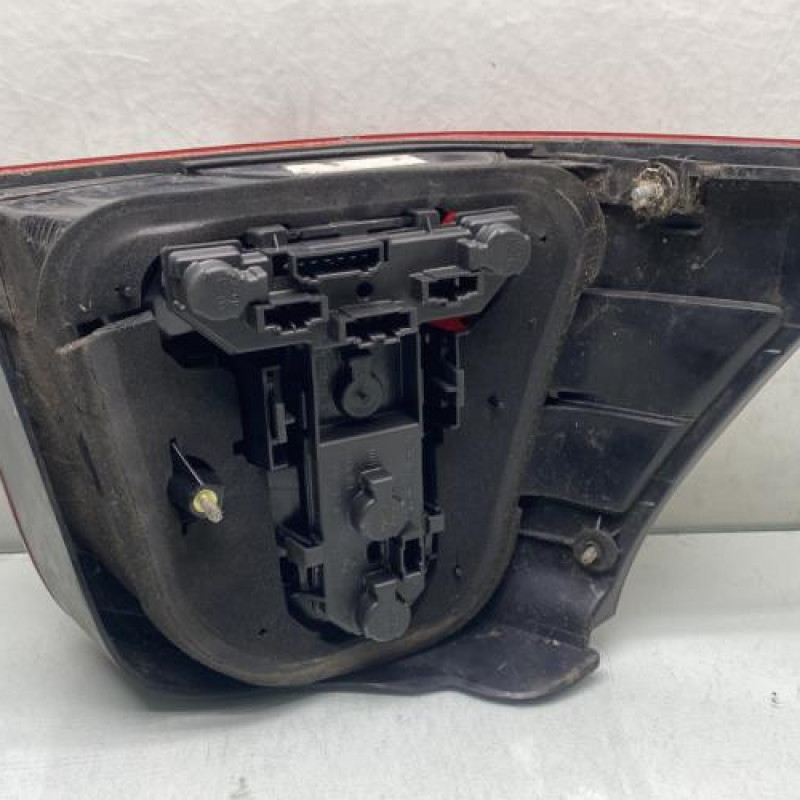 Feu arriere principal droit (feux) VOLKSWAGEN GOLF 4 Photo n°2