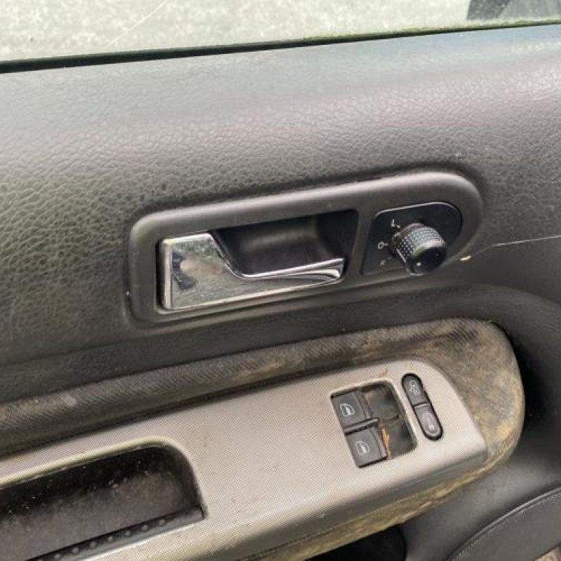 Feu arriere principal droit (feux) VOLKSWAGEN GOLF 4 Photo n°14
