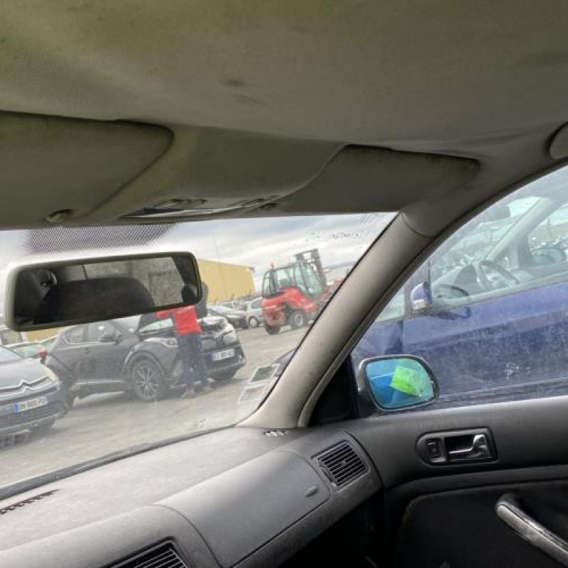 Feu arriere principal droit (feux) VOLKSWAGEN GOLF 4 Photo n°18