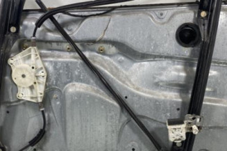 Leve vitre electrique avant gauche VOLKSWAGEN GOLF 4