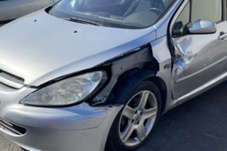 Pare choc arriere PEUGEOT 307
