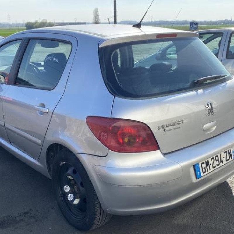 Pare choc arriere PEUGEOT 307 Photo n°12