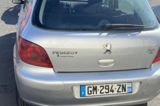 Pare choc arriere PEUGEOT 307