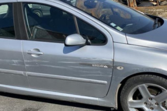 Pare choc arriere PEUGEOT 307