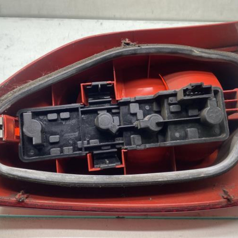 Feu arriere principal droit (feux) CITROEN XSARA PICASSO Photo n°3