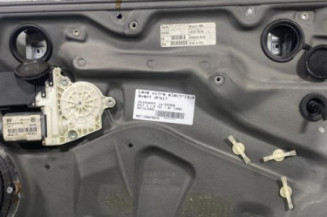 Leve vitre electrique avant droit VOLKSWAGEN GOLF 4 Photo n°1